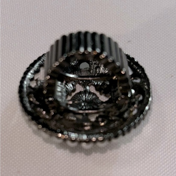 Fashion Pearl & Rhinestone Silver Tone Stretch Ring Big & Bold - Picture 3 of 3